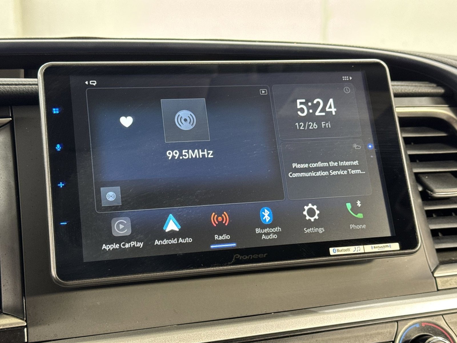 Used 2019 Toyota Highlander LE image 22