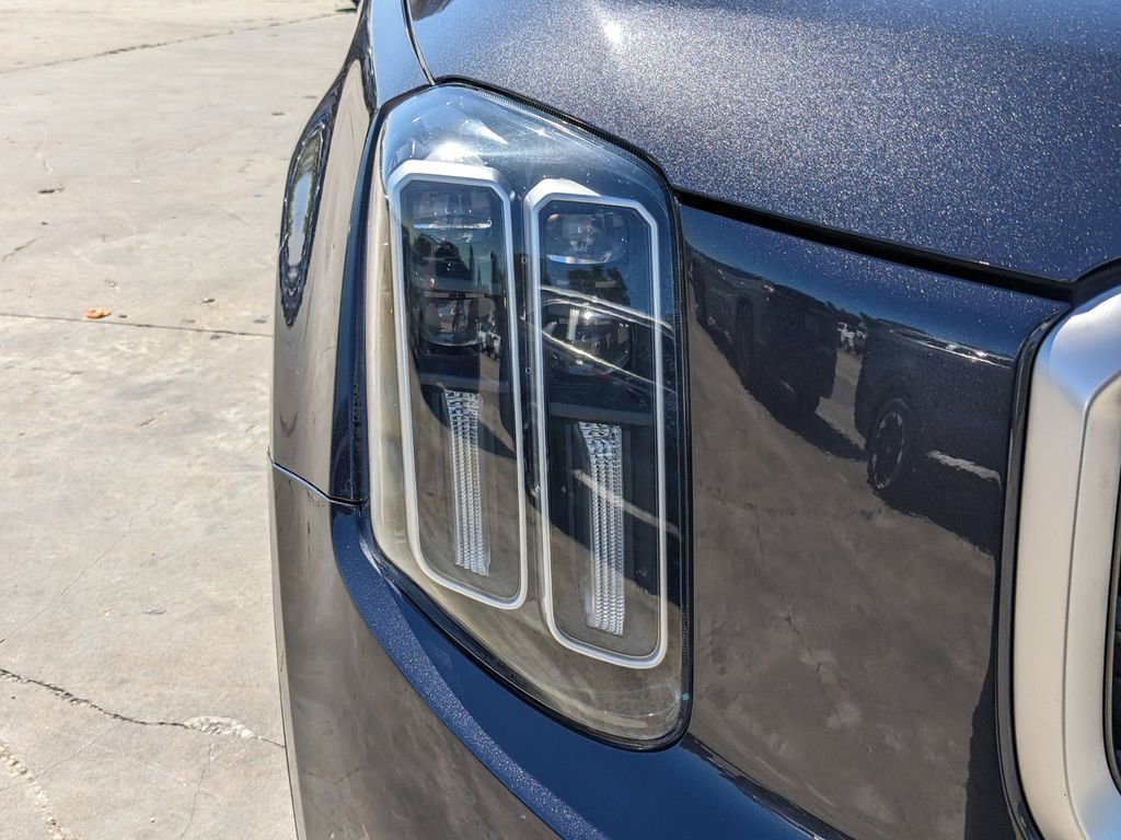 Used 2025 Kia Telluride S image 8
