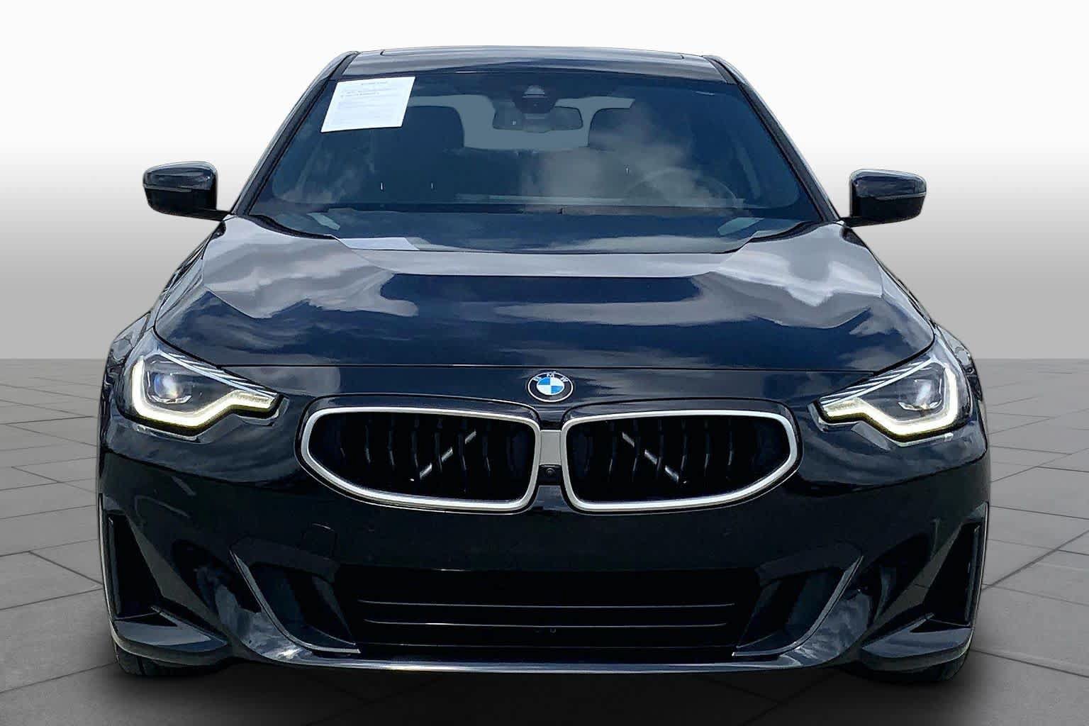 Used 2025 BMW 230i Coupe RWD image 3