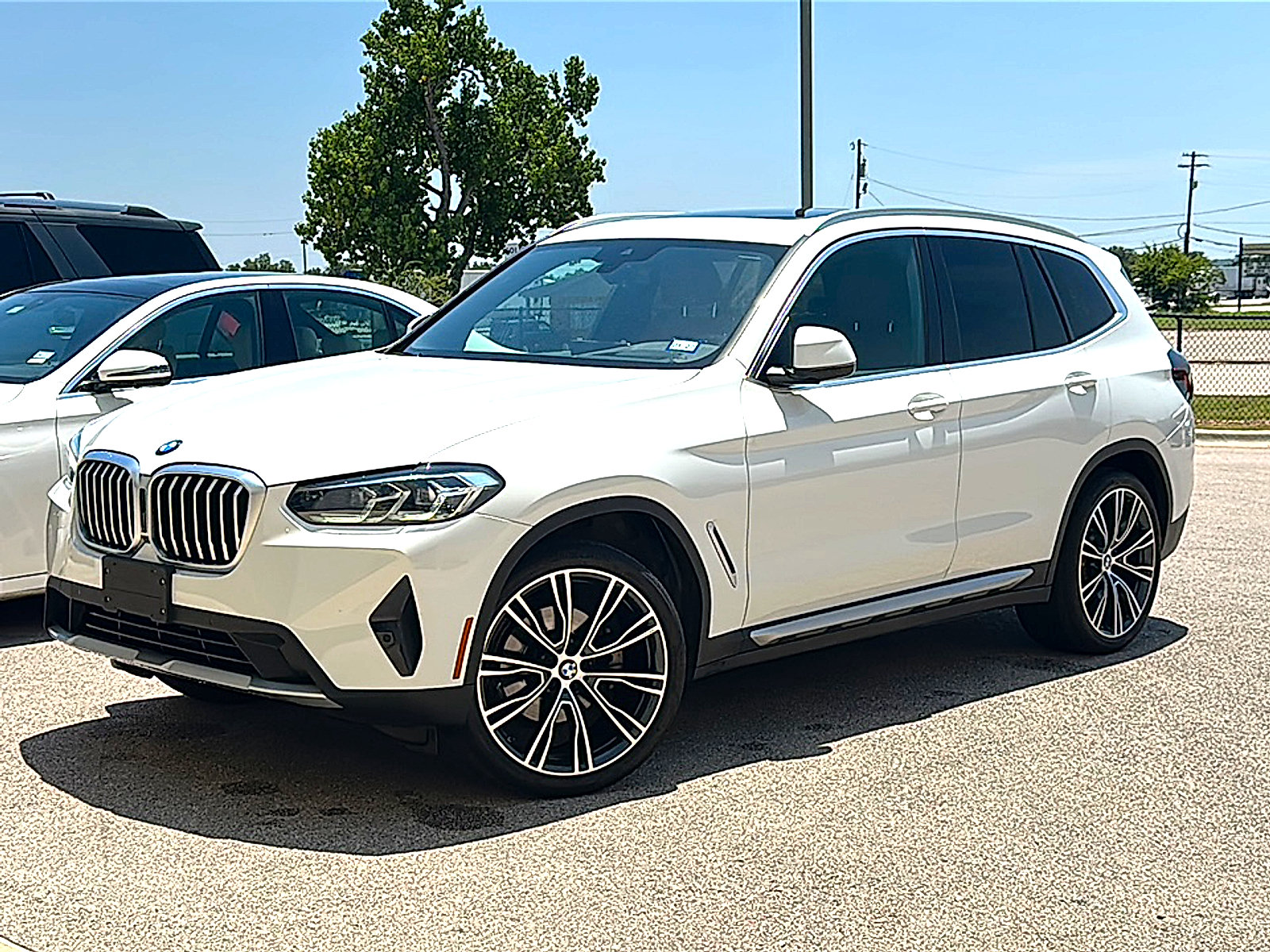 Used 2024 BMW X3 sDrive30i w/ Premium Package RWD image 2