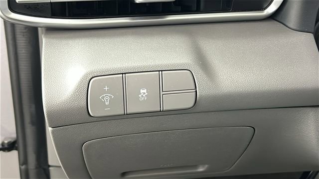 Certified 2025 Hyundai Elantra Sport FWD image 20