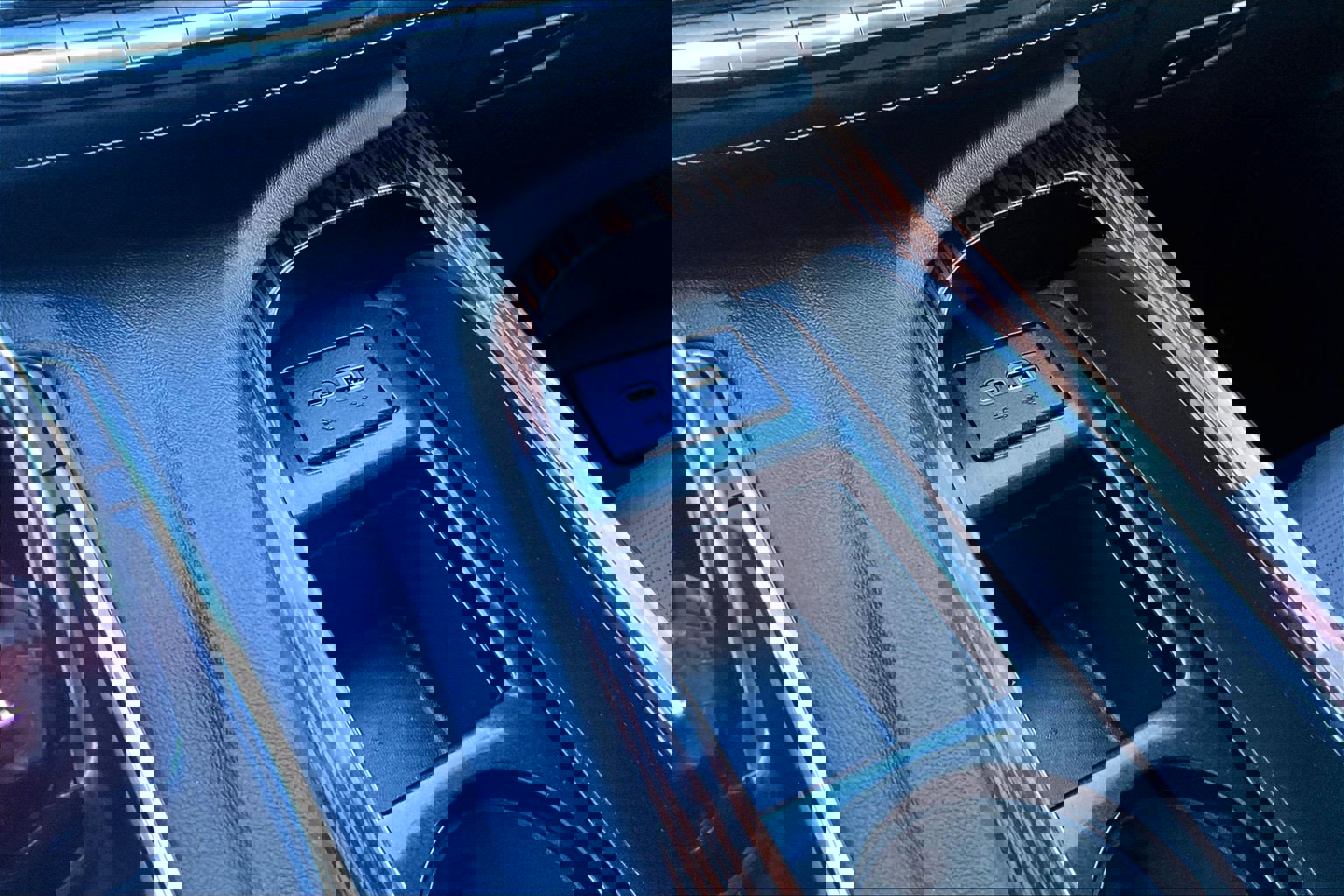 Used 2024 Cadillac Escalade ESV Premium Luxury image 32