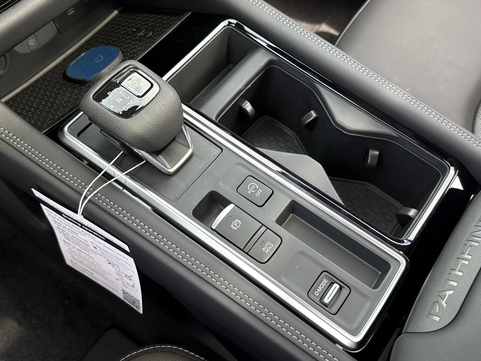 New 2026 Nissan Pathfinder Platinum FWD image 9