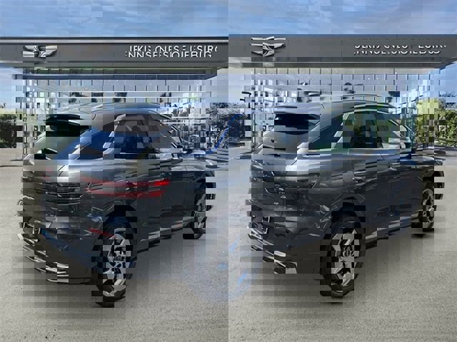 Used 2026 Genesis GV70 2.5T Select image 10