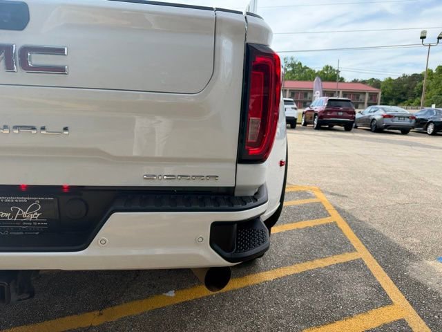 Used 2023 GMC Sierra 3500 Denali w/ Denali Ultimate Package image 10