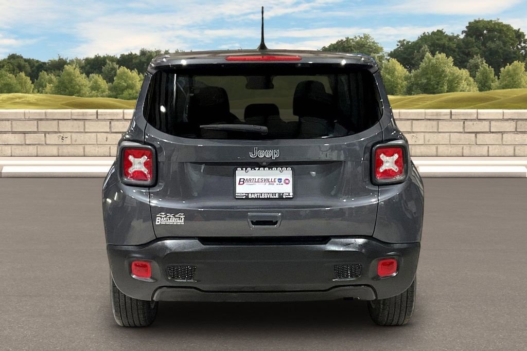 Used 2023 Jeep Renegade Latitude image 4