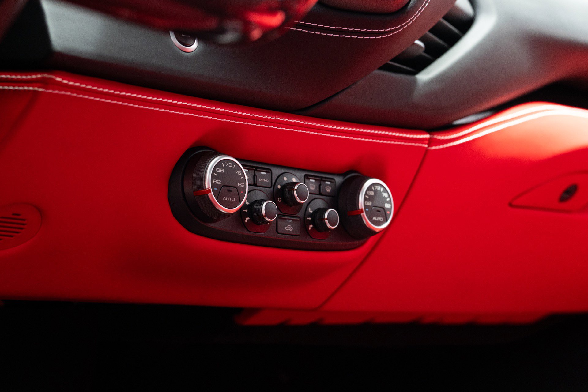 Used 2016 Ferrari 488 GTB RWD image 50