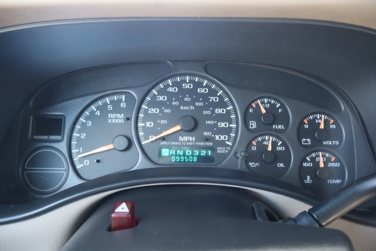Used 2002 Chevrolet Silverado 1500 LS w/ Heavy Duty Suspension Pkg AWD/4WD image 31