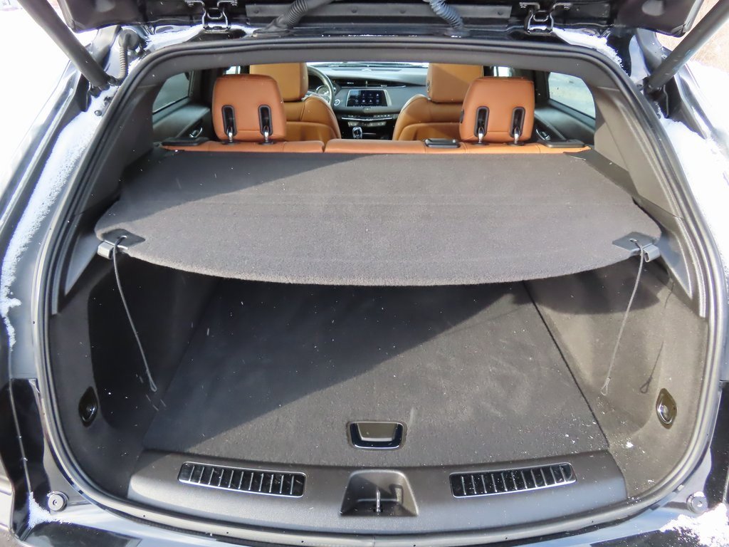 Used 2023 Cadillac XT4 Sport image 16