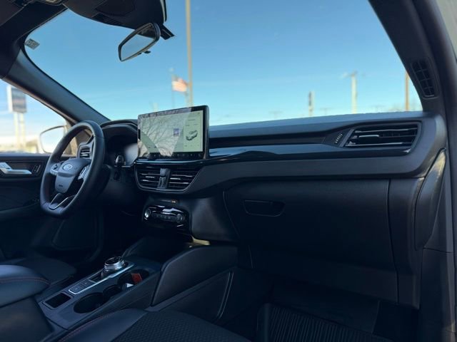 Used 2025 Ford Escape ST-Line w/ Tech Pack #1 image 13