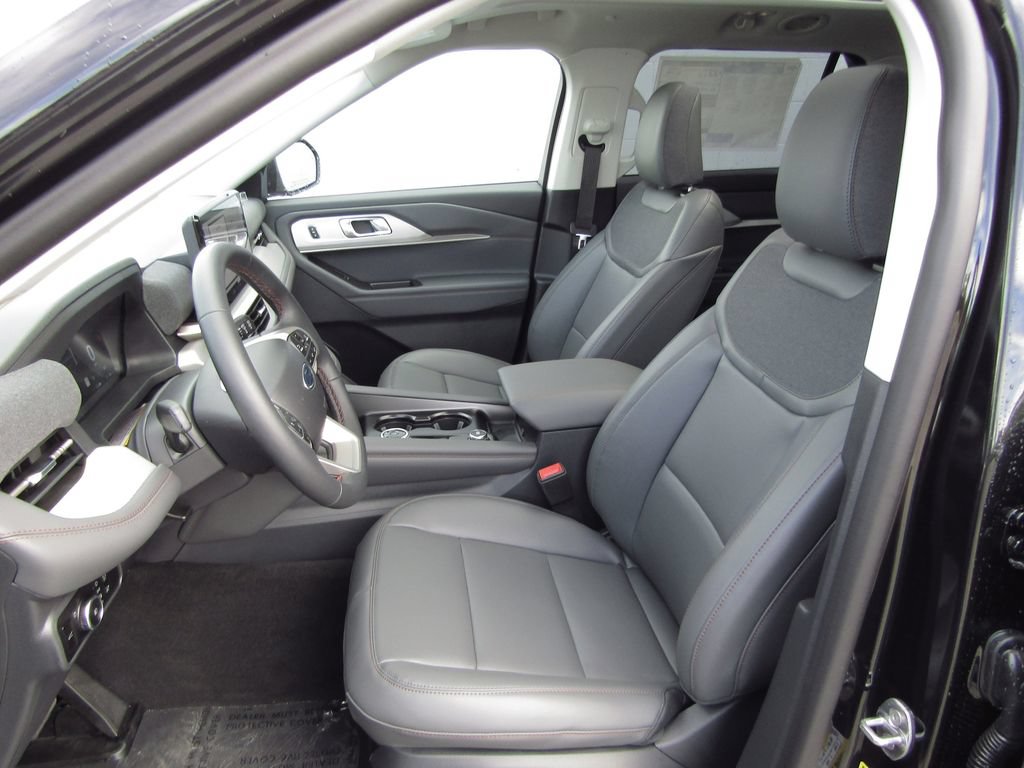 New 2026 Ford Explorer Active w/ Active Comfort Package AWD/4WD image 11