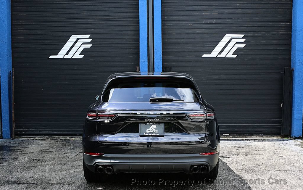 Used 2022 Porsche Cayenne Platinum Edition AWD/4WD image 7