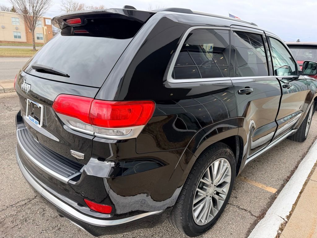 Used 2017 Jeep Grand Cherokee Summit image 4