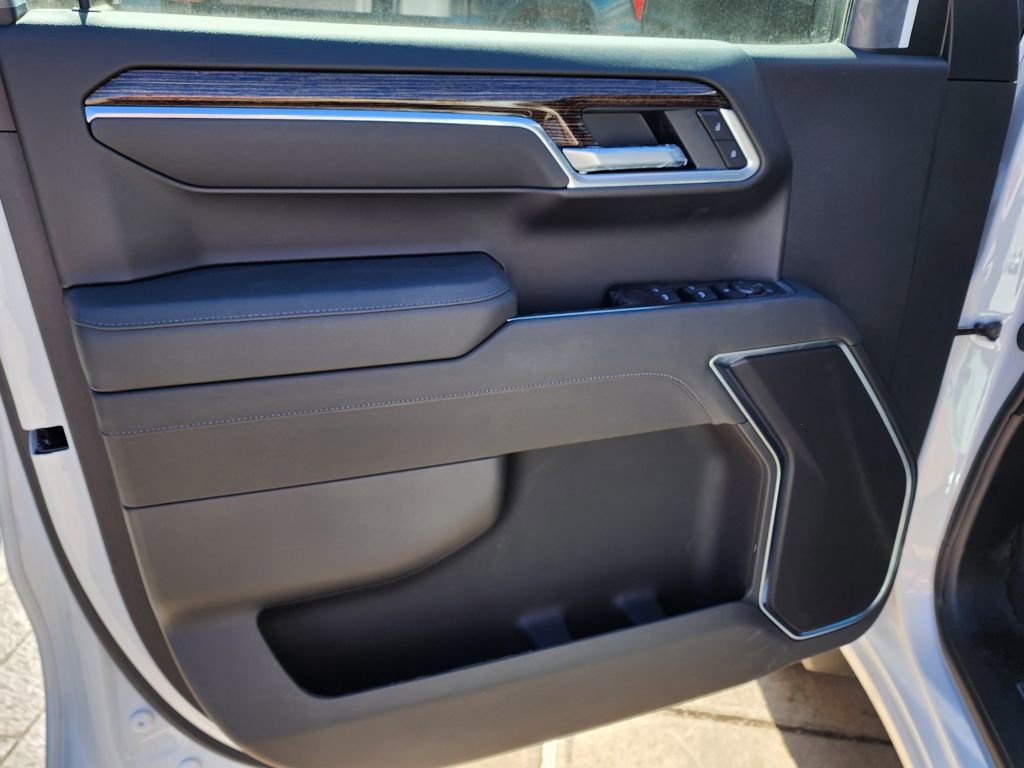 New 2026 GMC Sierra 1500 Elevation image 14