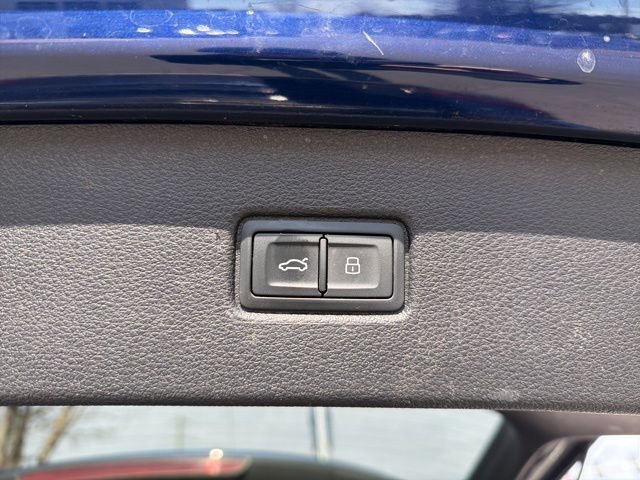 Used 2022 Audi Q7 2.0T Premium w/ Convenience Package image 8