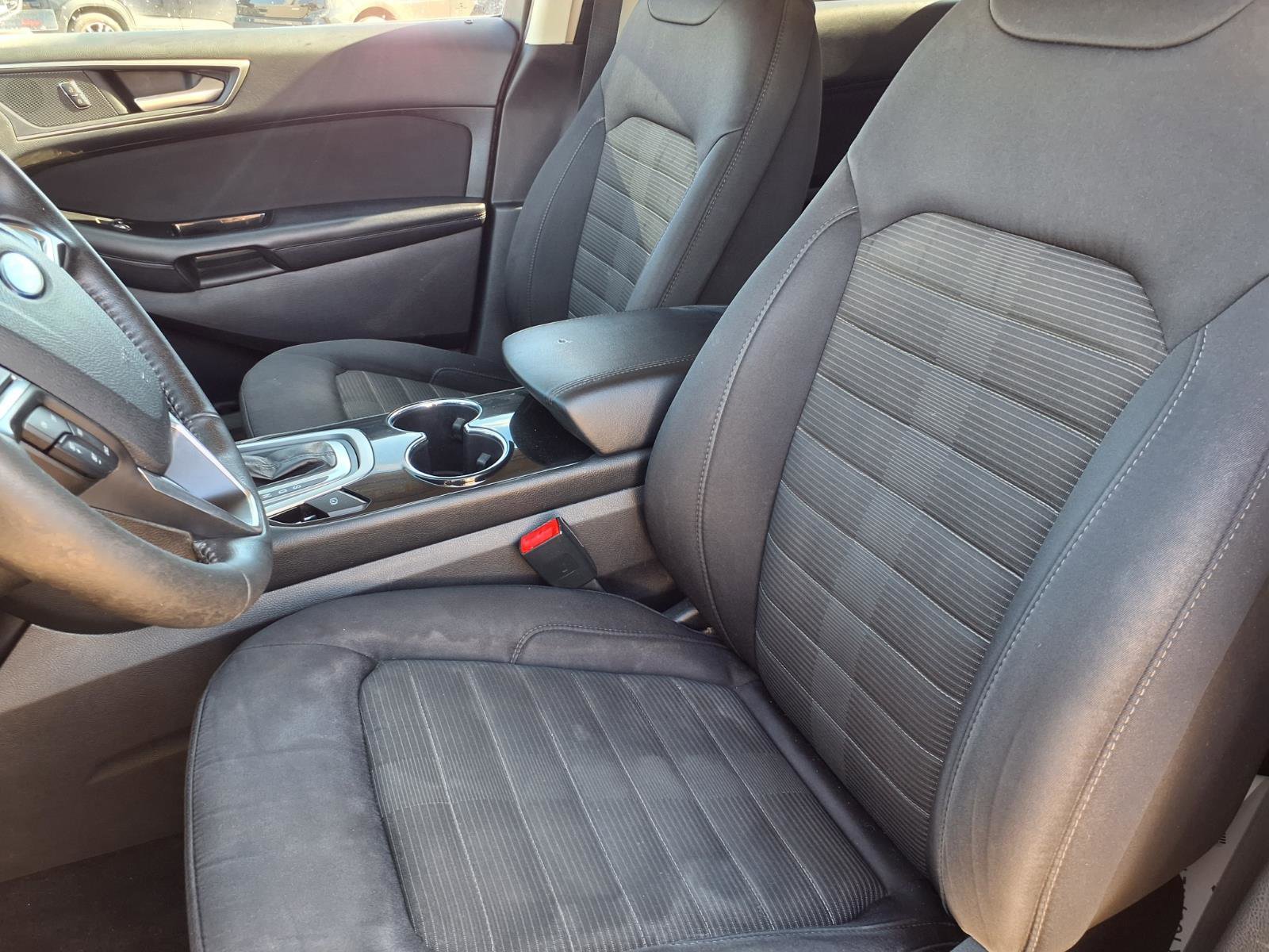 Used 2017 Ford Edge SEL image 3