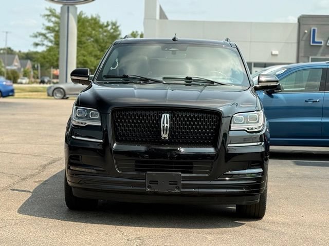 Used 2023 Lincoln Navigator L Reserve AWD/4WD image 35