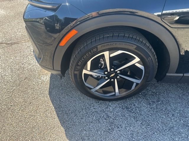 New 2026 Chevrolet Equinox EV LT image 10