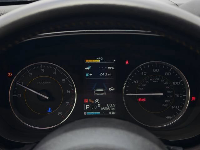 Used 2023 Subaru Crosstrek 2.5i Sport AWD/4WD image 14