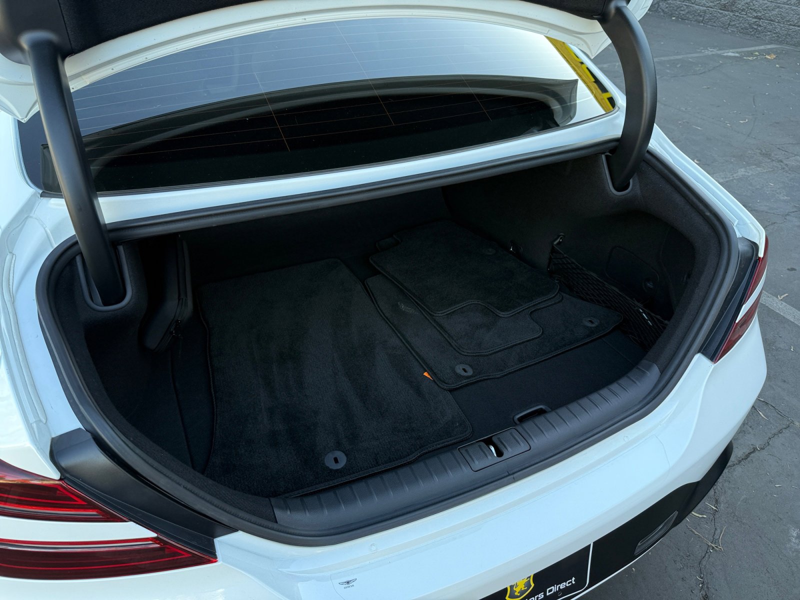 Used 2025 Genesis G70 2.5T image 21