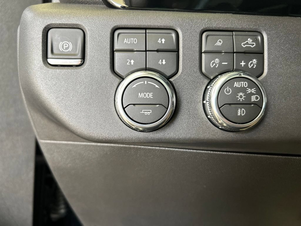Used 2026 GMC Sierra 1500 SLT AWD/4WD image 26