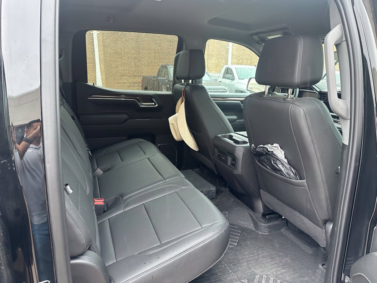 Used 2024 Chevrolet Silverado 1500 LT Trail Boss w/ LT Trail Boss Premium Package AWD/4WD image 8