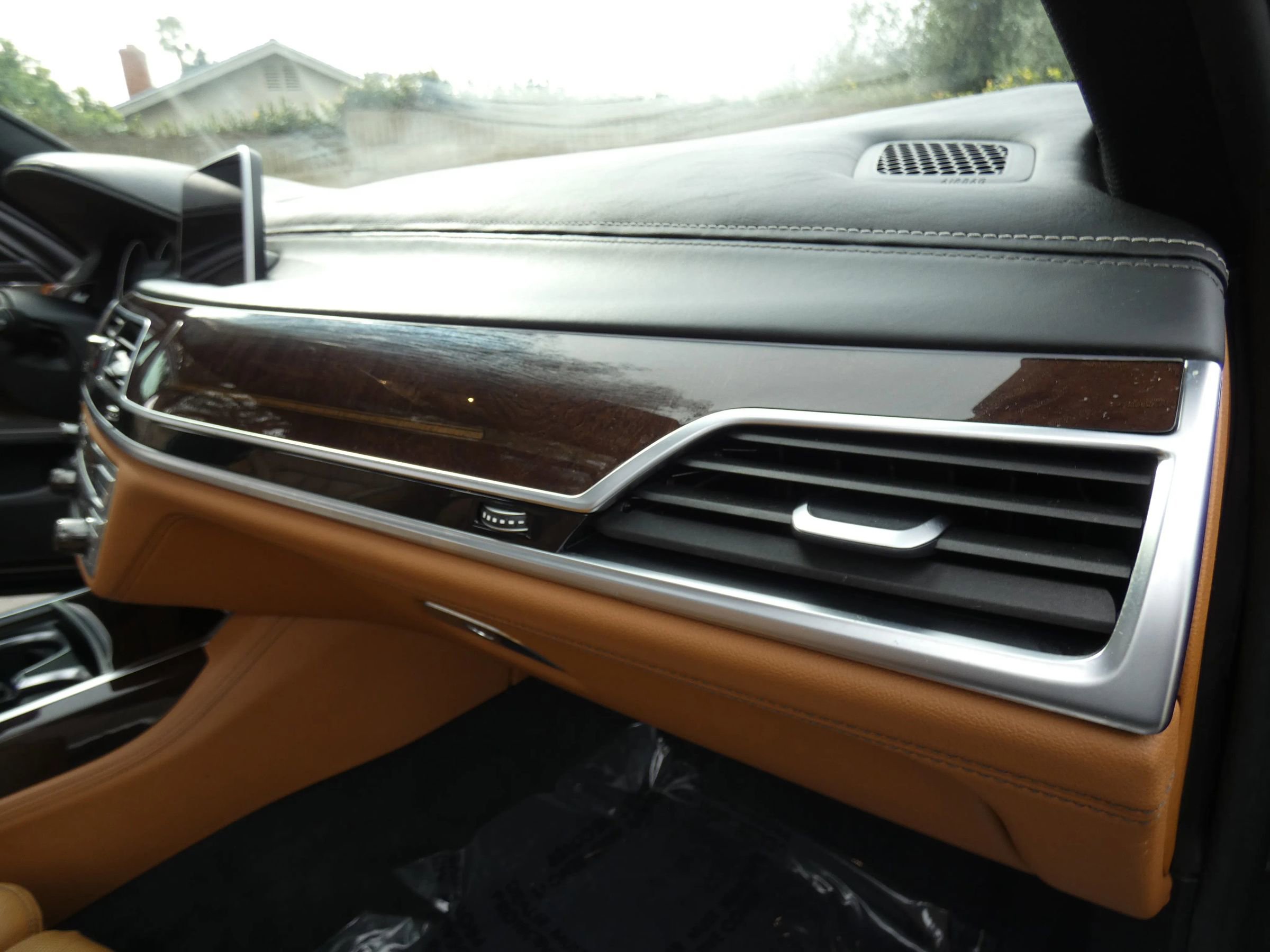 Used 2016 BMW 750i xDrive image 36