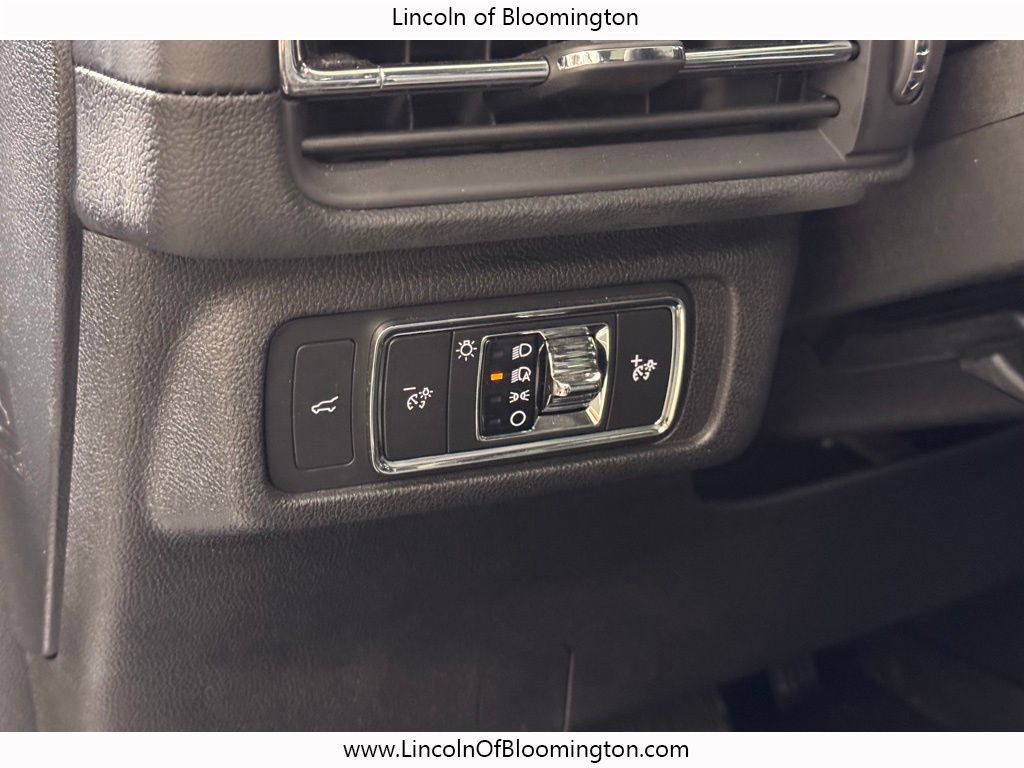 Certified 2022 Lincoln Corsair AWD w/ Premium Package image 29