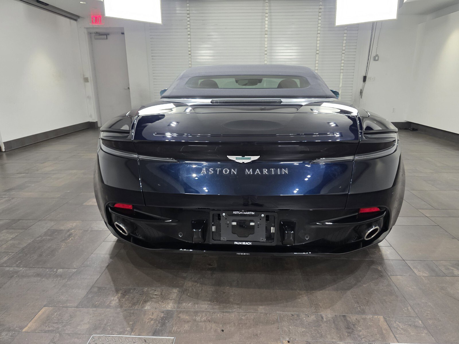 Used 2024 Aston Martin DB12 Volante image 26