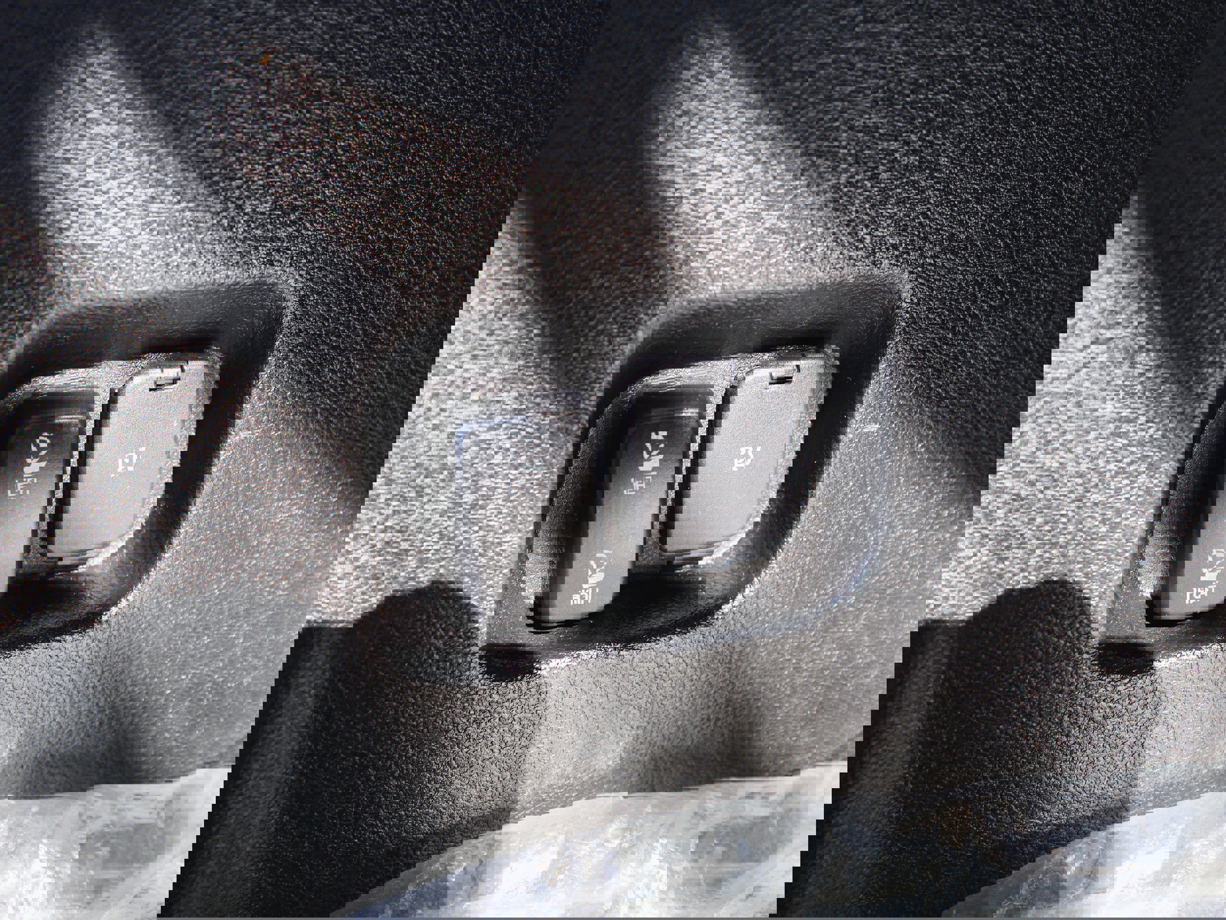 Used 2023 Ford Edge SEL w/ Convenience Package image 11