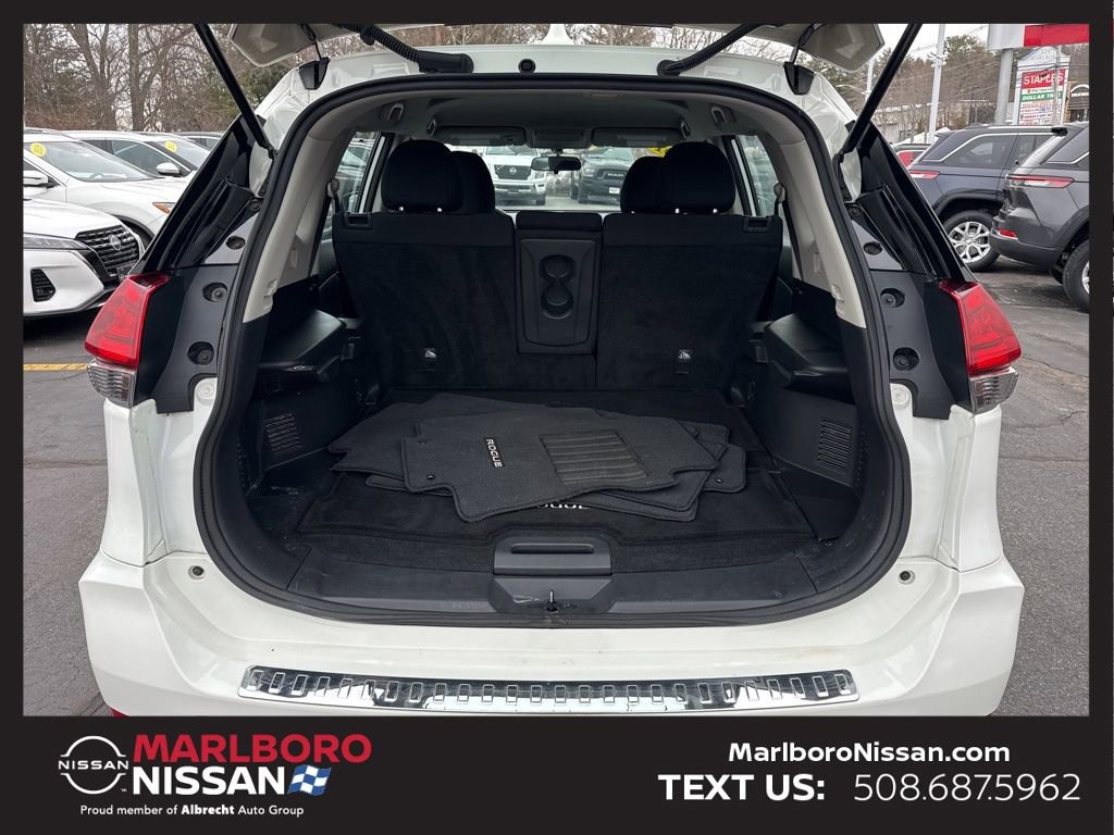 Certified 2017 Nissan Rogue S image 13