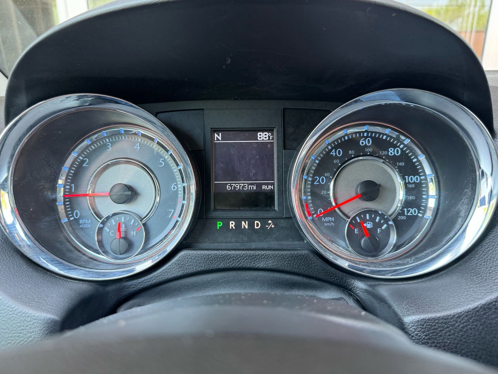 Used 2012 Chrysler Town & Country Touring w/ Entertainment Group #1 FWD image 17