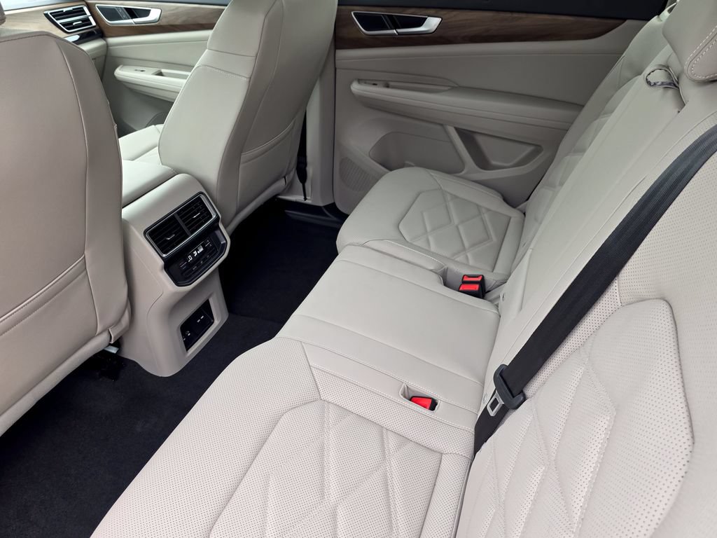New 2026 Volkswagen Atlas SE FWD image 22