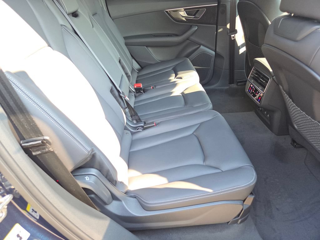 New 2026 Audi Q7 2.0T Premium Plus AWD/4WD image 5