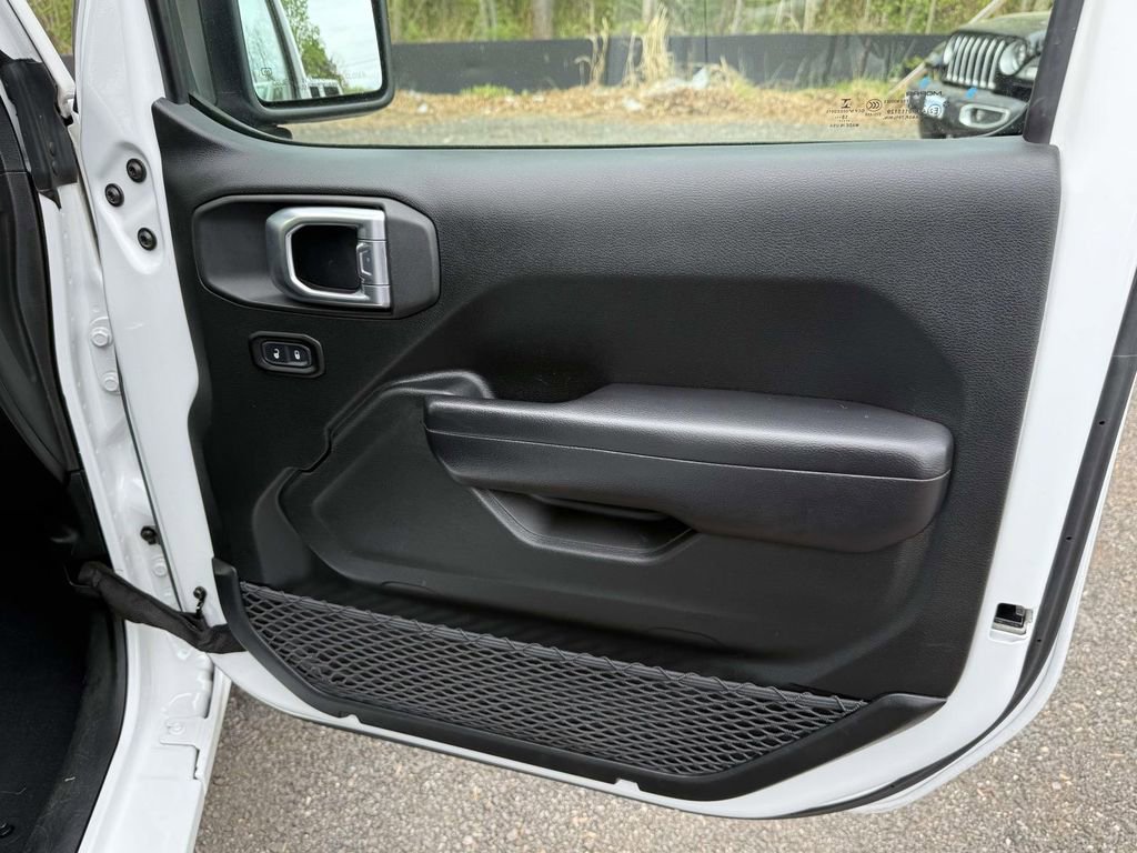 Used 2018 Jeep Wrangler Unlimited Sport S image 7