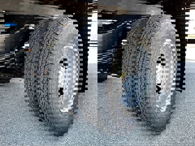 New 2025 Chevrolet Express 3500 w/ Power Convenience Package image 7