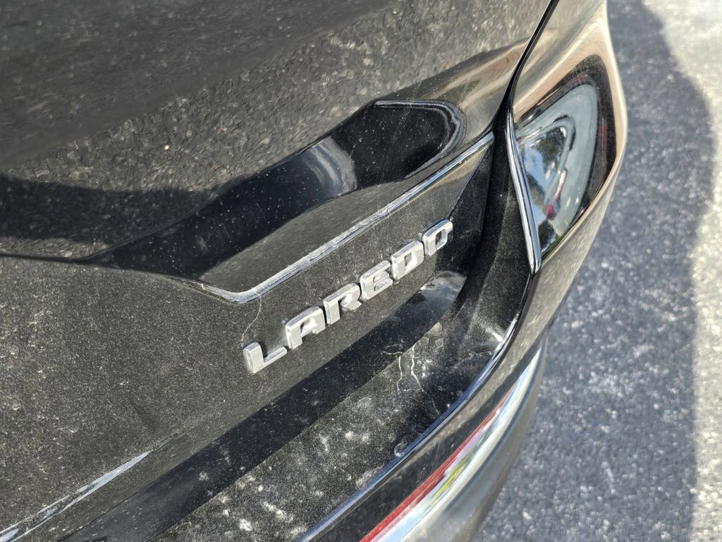 Used 2023 Jeep Grand Cherokee Laredo X image 5