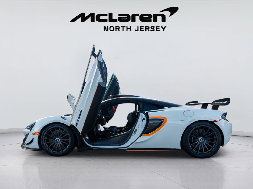 Used 2020 McLaren 620R RWD image 4