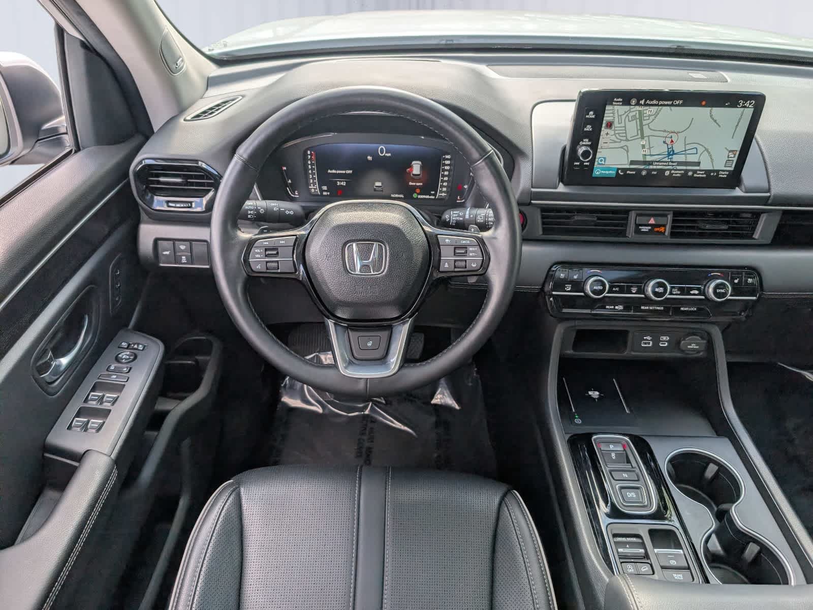 Certified 2023 Honda Pilot Elite image 19