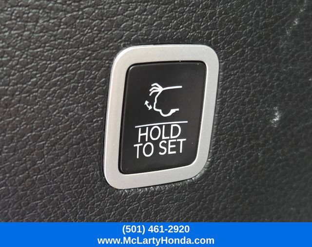 Used 2024 Jeep Wagoneer Series II w/ Flexible Seating Group RWD image 17