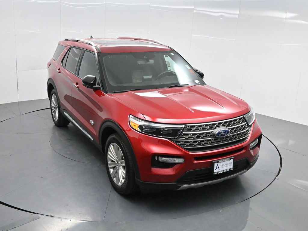 Used 2024 Ford Explorer King Ranch w/ Technology Package image 47
