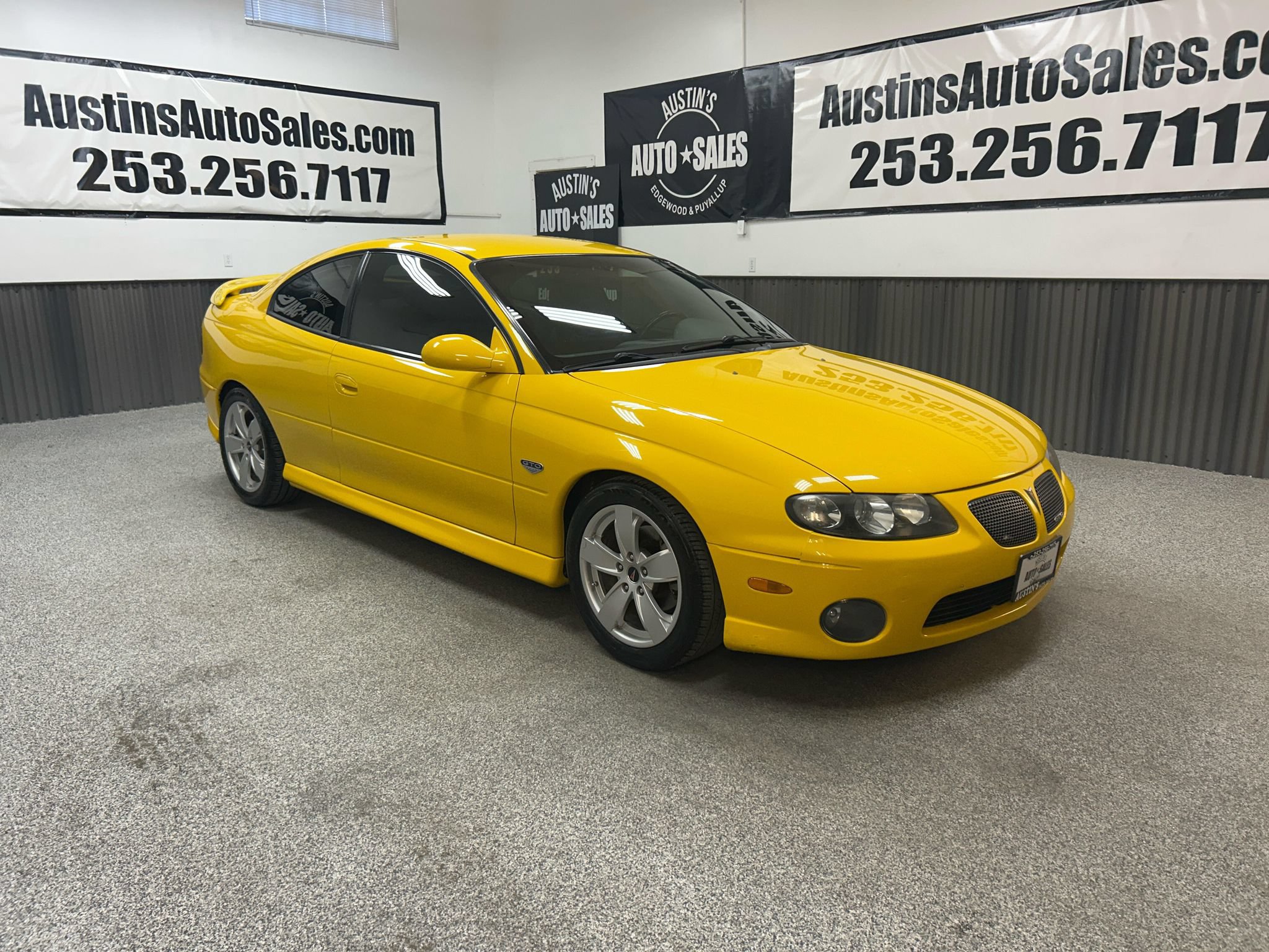 Used 2004 Pontiac GTO RWD image 1