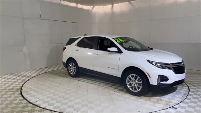 Used 2024 Chevrolet Equinox LT w/ LPO, Floor Liner Package image 2