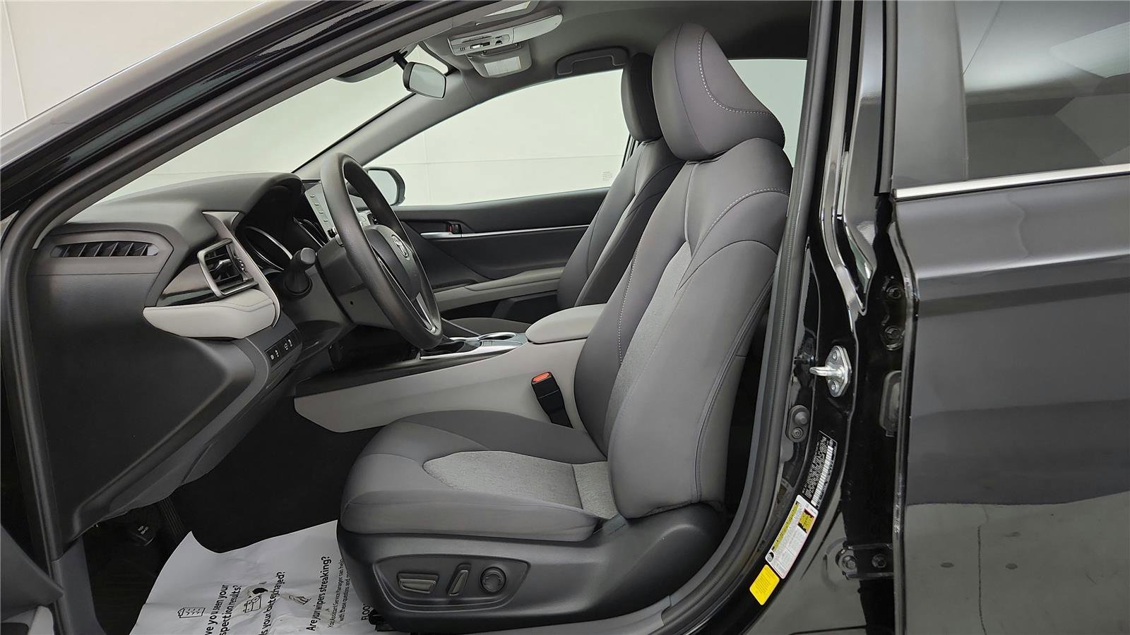 Used 2023 Toyota Camry LE FWD image 25