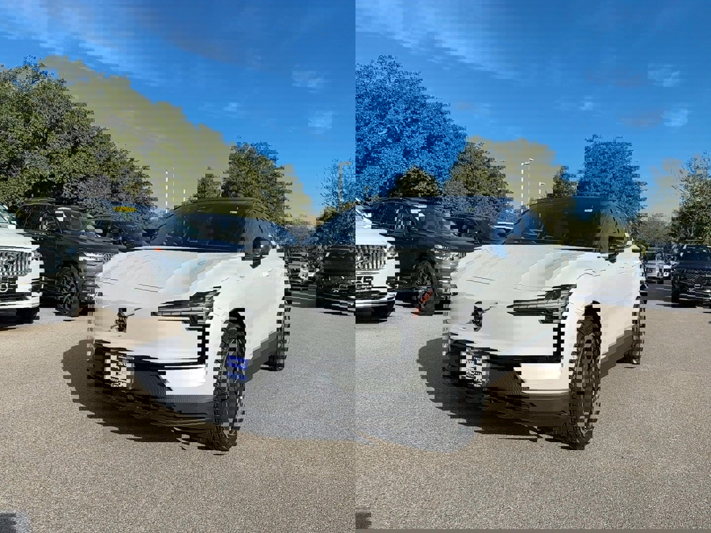 Used 2025 Volvo EX30 Ultra w/ Protection Package Premier image 2