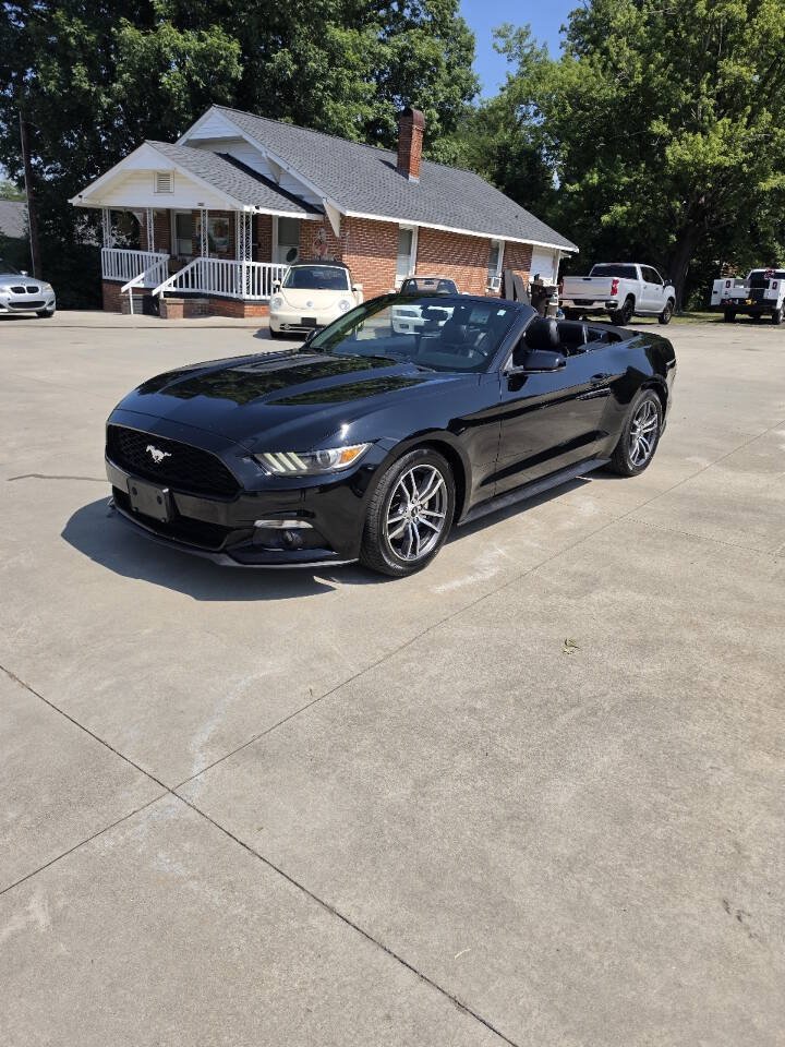 Used 2017 Ford Mustang Premium RWD image 2