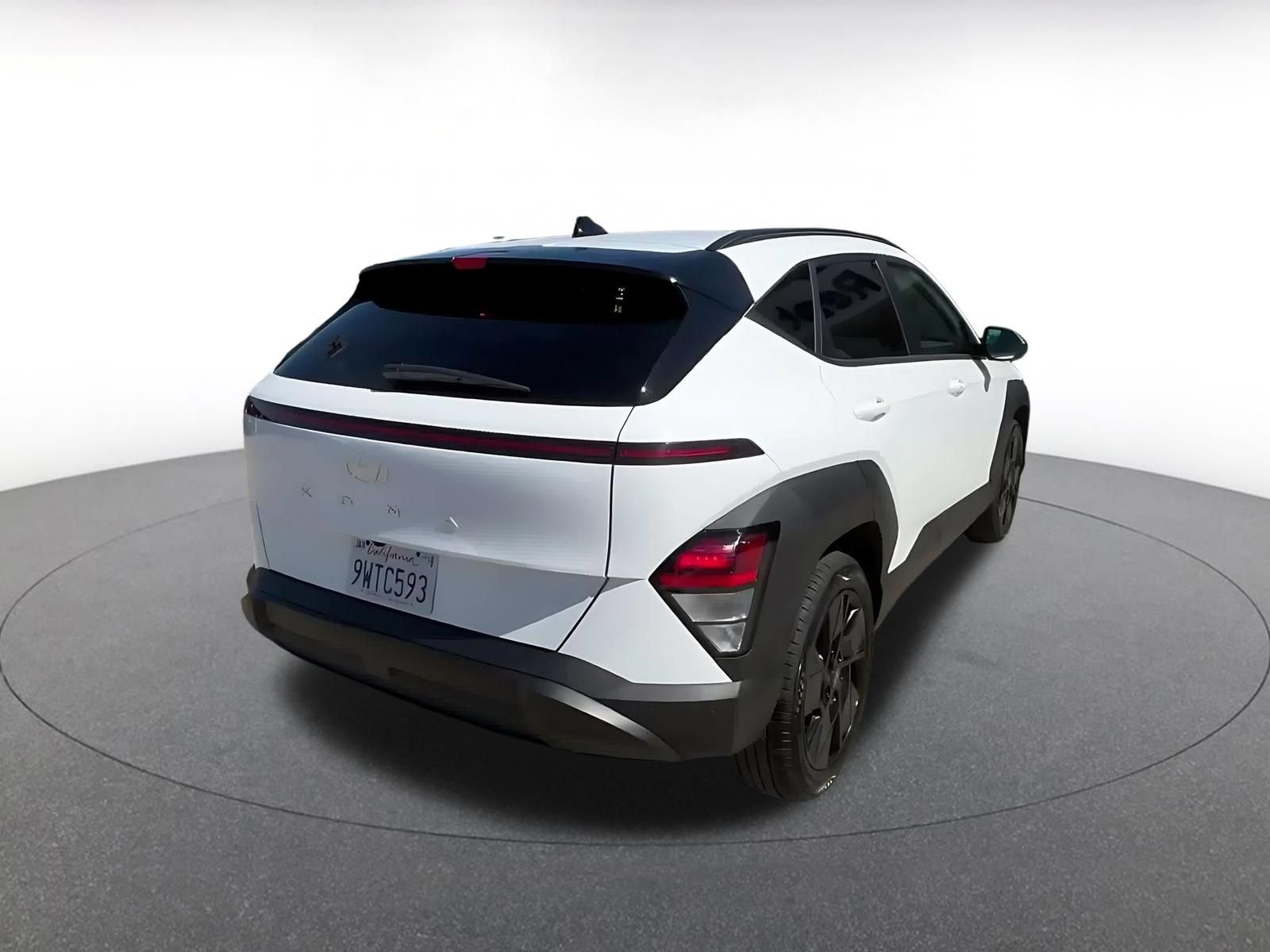 Used 2026 Hyundai Kona SEL Sport FWD image 14