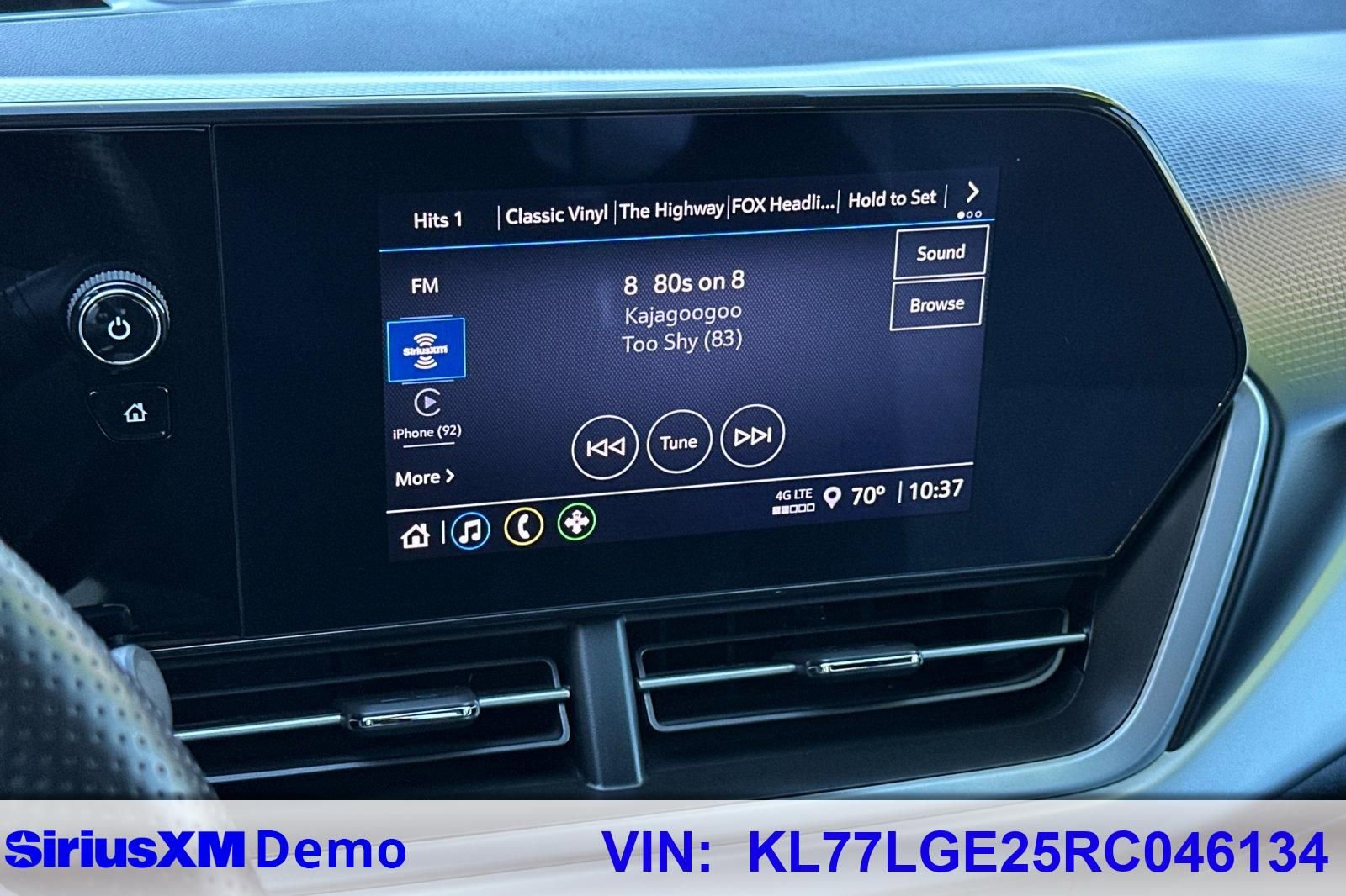 Certified 2024 Chevrolet Trax RS w/ Driver Confidence Package image 37