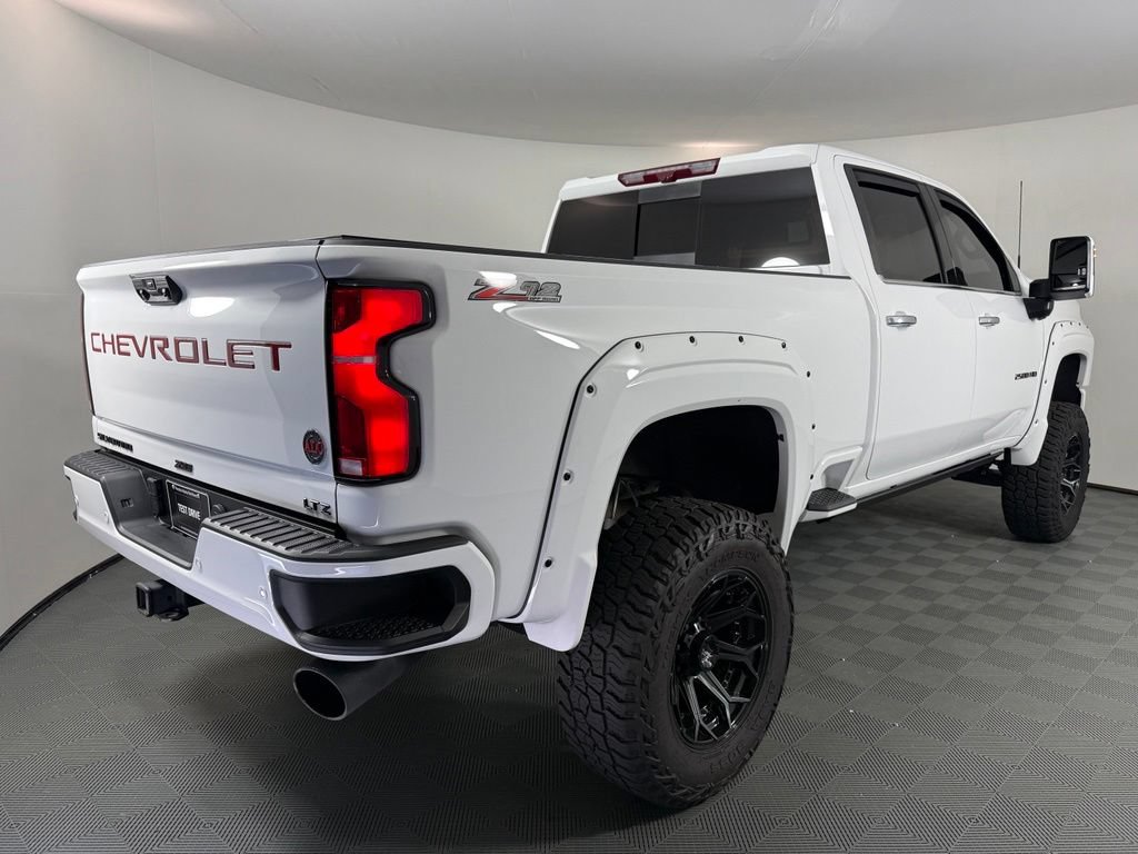 Used 2025 Chevrolet Silverado 2500 LTZ w/ LTZ Premium Package AWD/4WD image 6