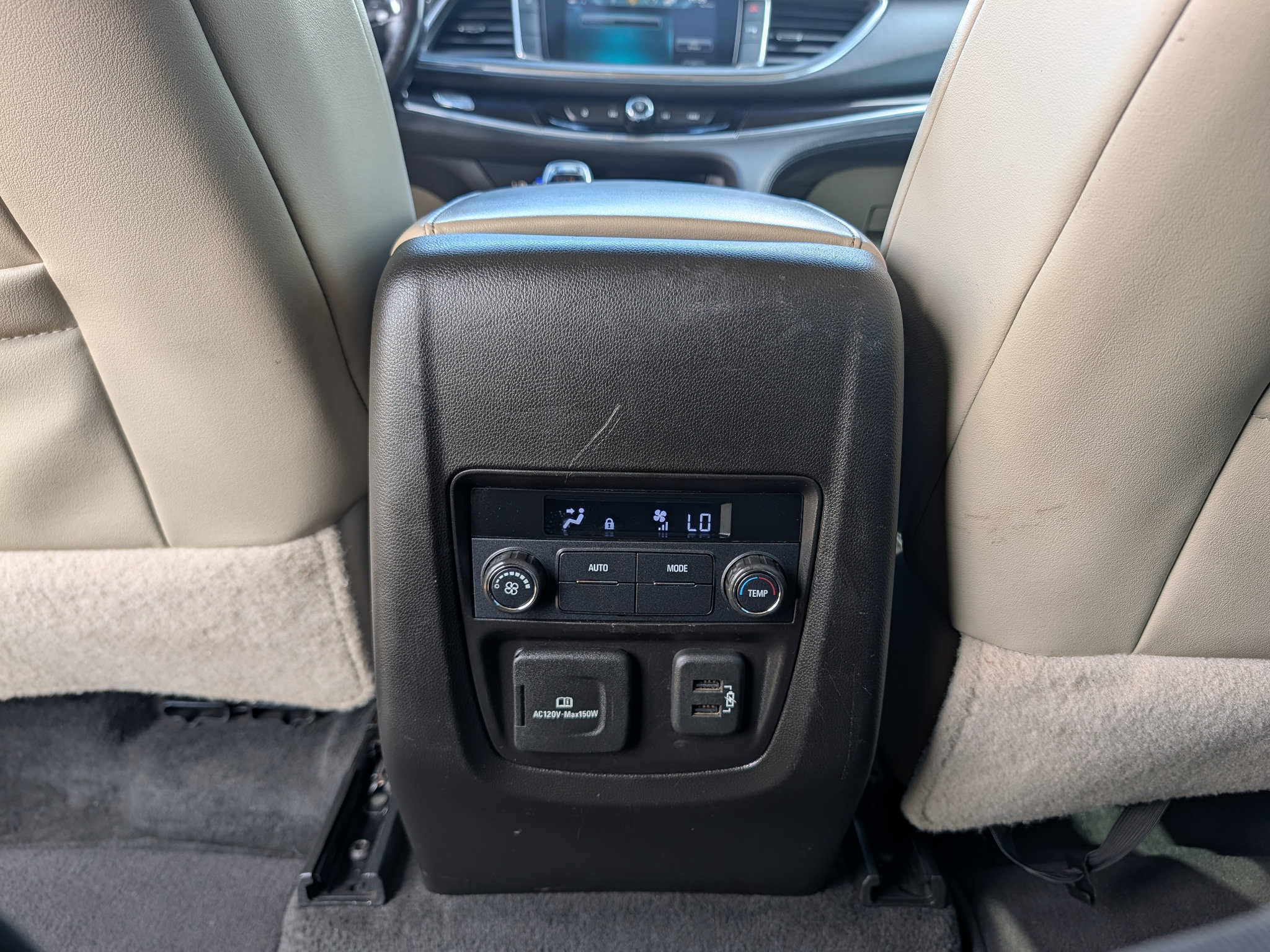 Used 2019 Buick Enclave Essence FWD image 19